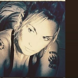 Meet your Posher, Tina